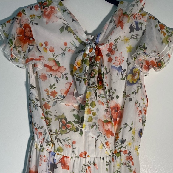 Alice + Olivia Lessie Tie Neck Short Ruffle Dress - Picture 4 of 7